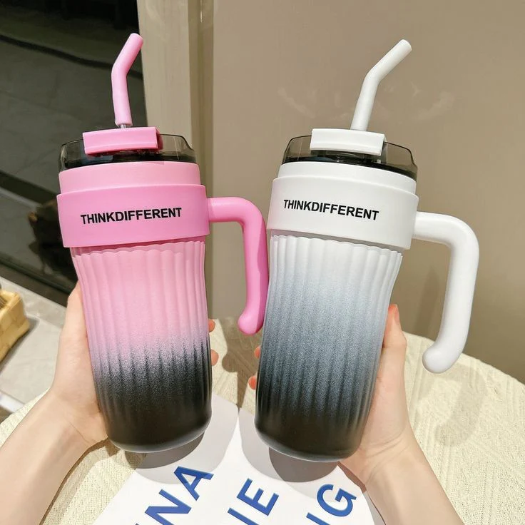 780ml Premium Stainless Steel Tumbler Elegant Design Double Wall Insulated Leakproof Travel Mug For Hot And Cold Drinks